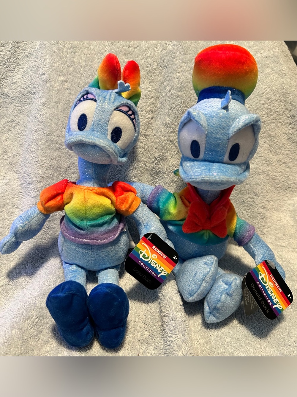 DONALD & DAISY PRIDE COLLECTION/DISNEY PARKS EXCLUSIVE/10”H (APPROX.)/NWT!